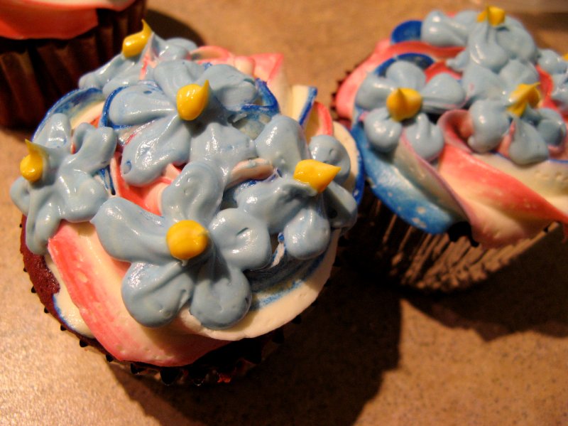 Red, White, and Blueberry Cupcakes with Forget-Me-Nots