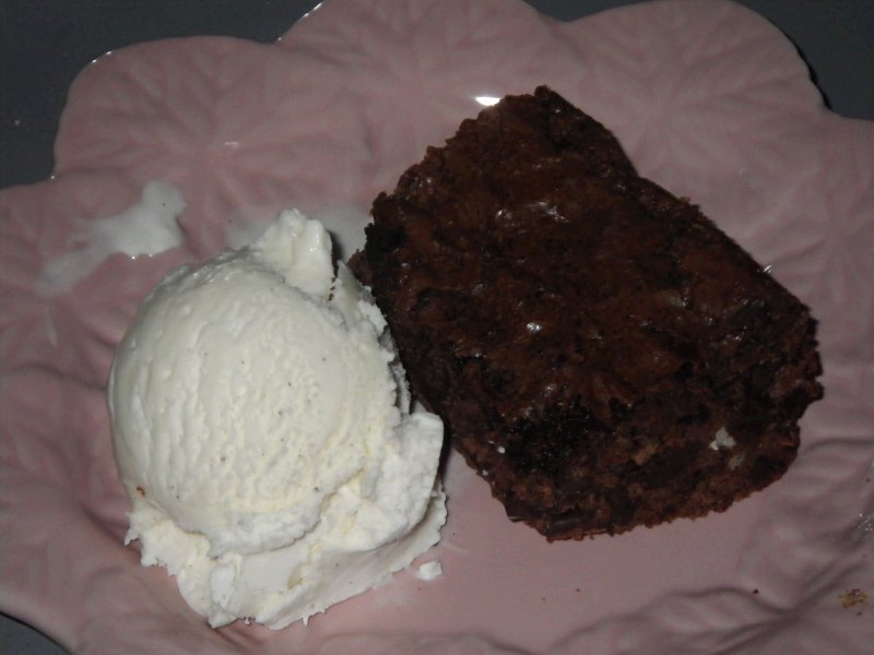 Wonderful Chewy Kiss-Filled Brownies