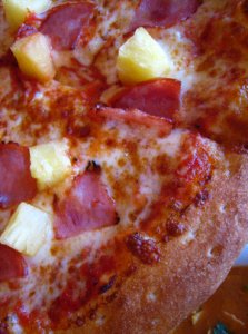 Hawaiian Pineapple and Turkey Ham Pizza