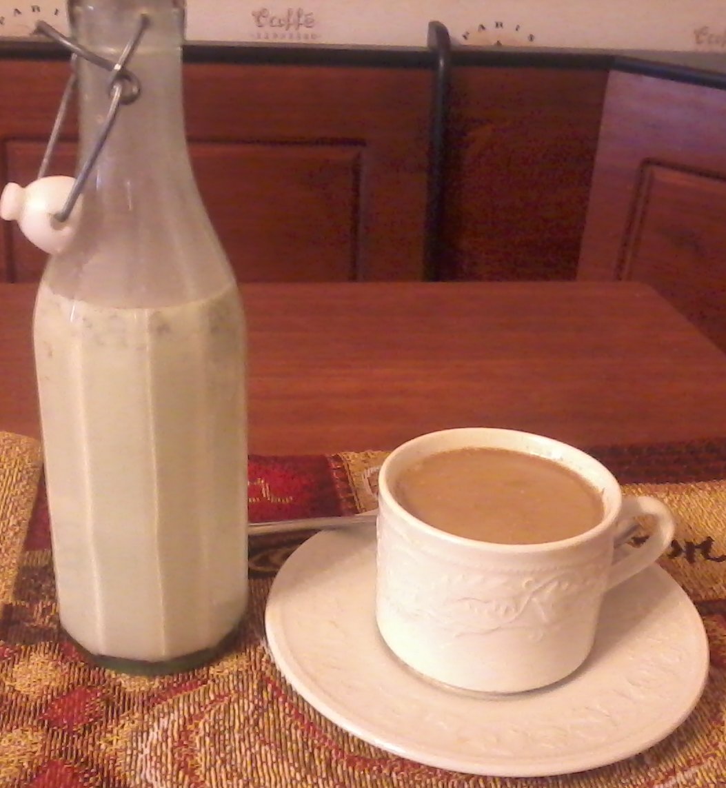 Homemade Cinnamon Roll Coffee Creamer