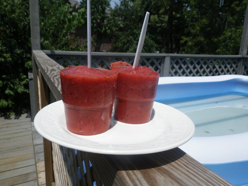 Homemade Frozen Fruit Pops